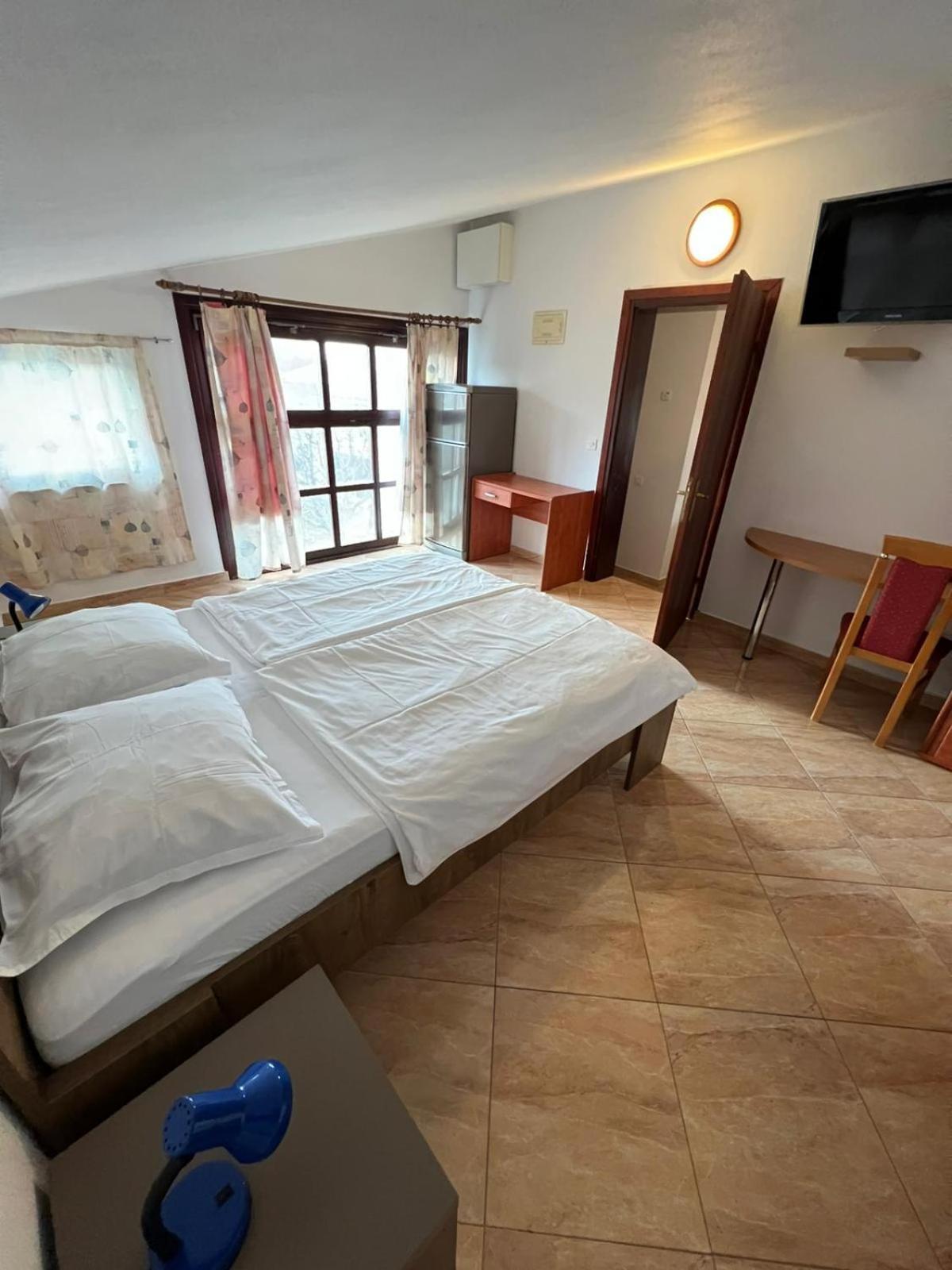 Bellevue Rooms Стара Башка Экстерьер фото