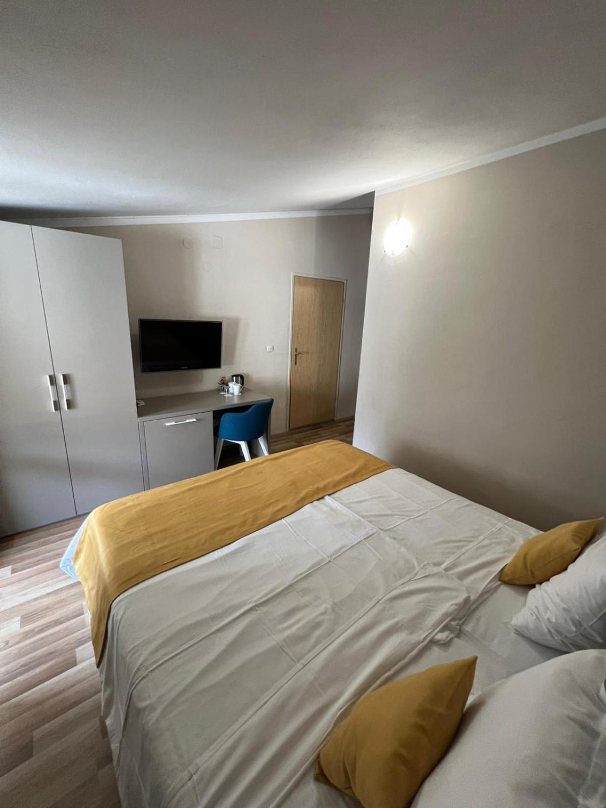 Bellevue Rooms Стара Башка Экстерьер фото